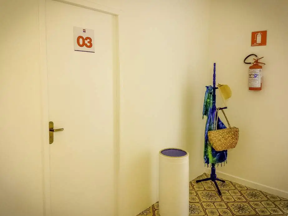 detalhes andar superior Pousada Peruibe 455