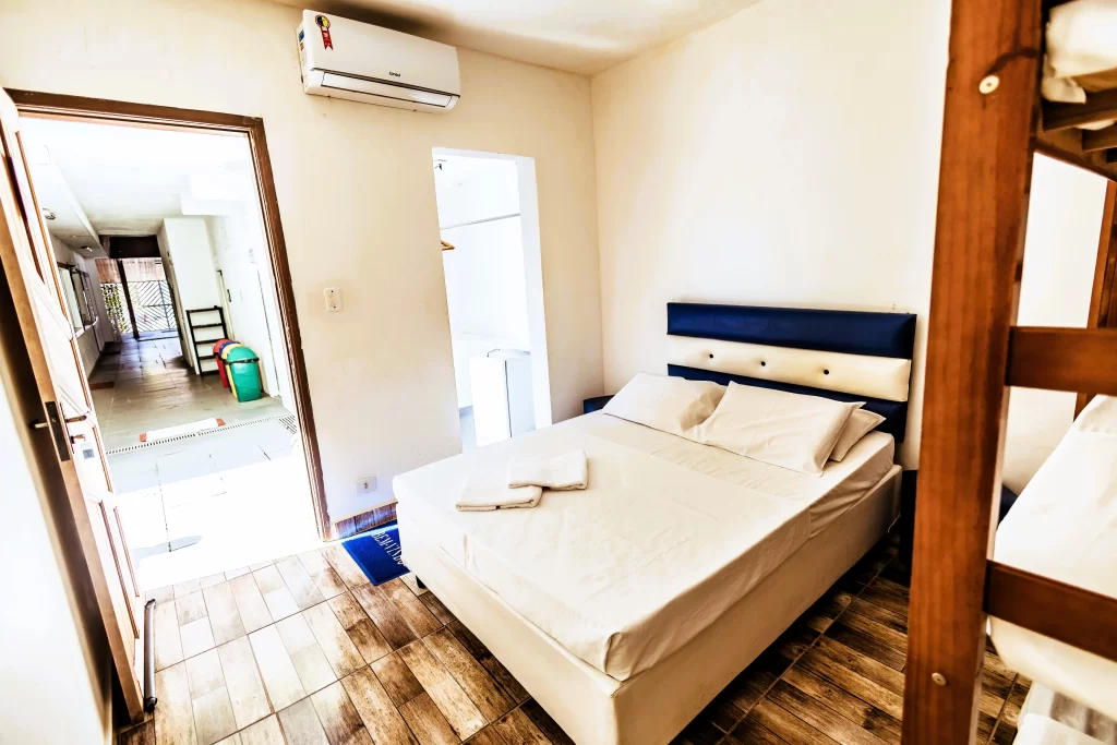Suite Familia com Ar Condicionado Pousada Peruibe 455